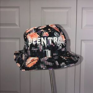 BEENTRILL Bucket Hat